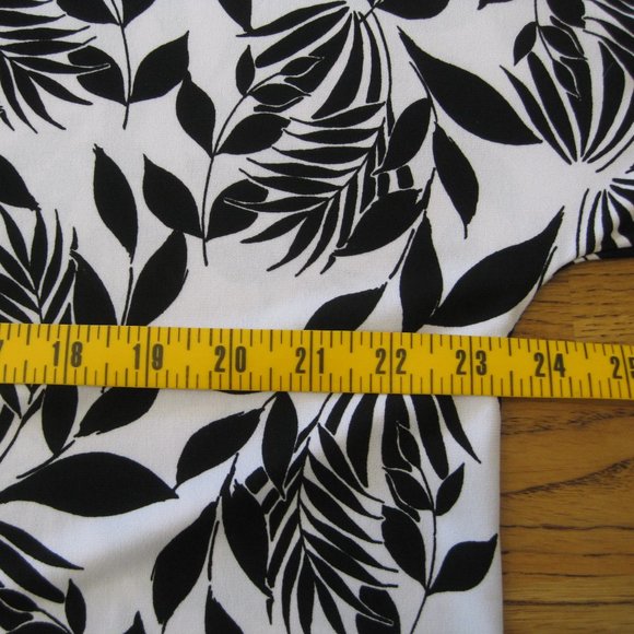 Easywear by Chico's V-Neck Tie-Front Tropical Shirt - Picture 8 of 10